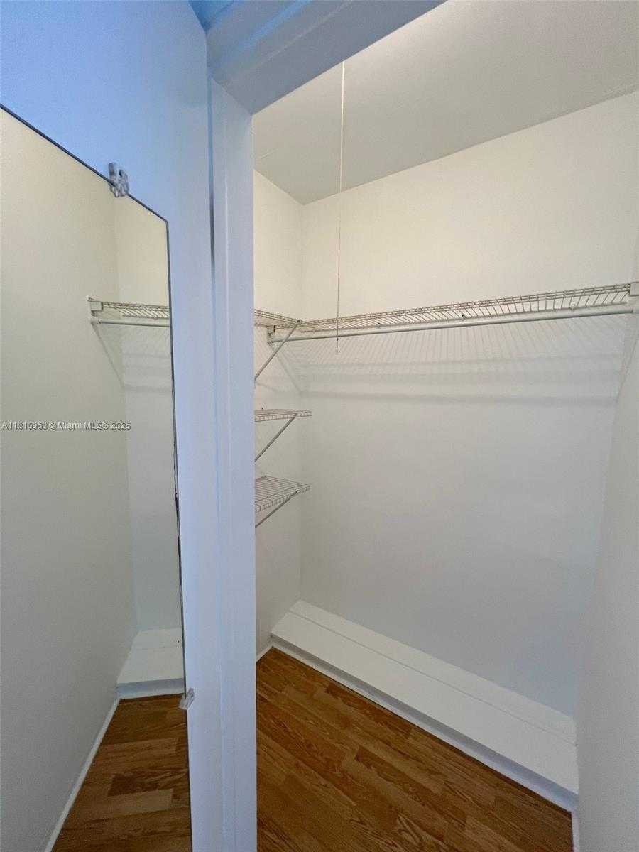 Small Image of 1235 EUCLID AV #14, Miami Beach Number 7