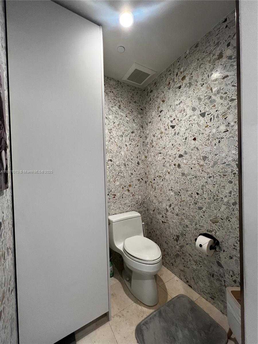 Small Image of 901 BRICKELL KEY BLVD #3702, Miami Number 20