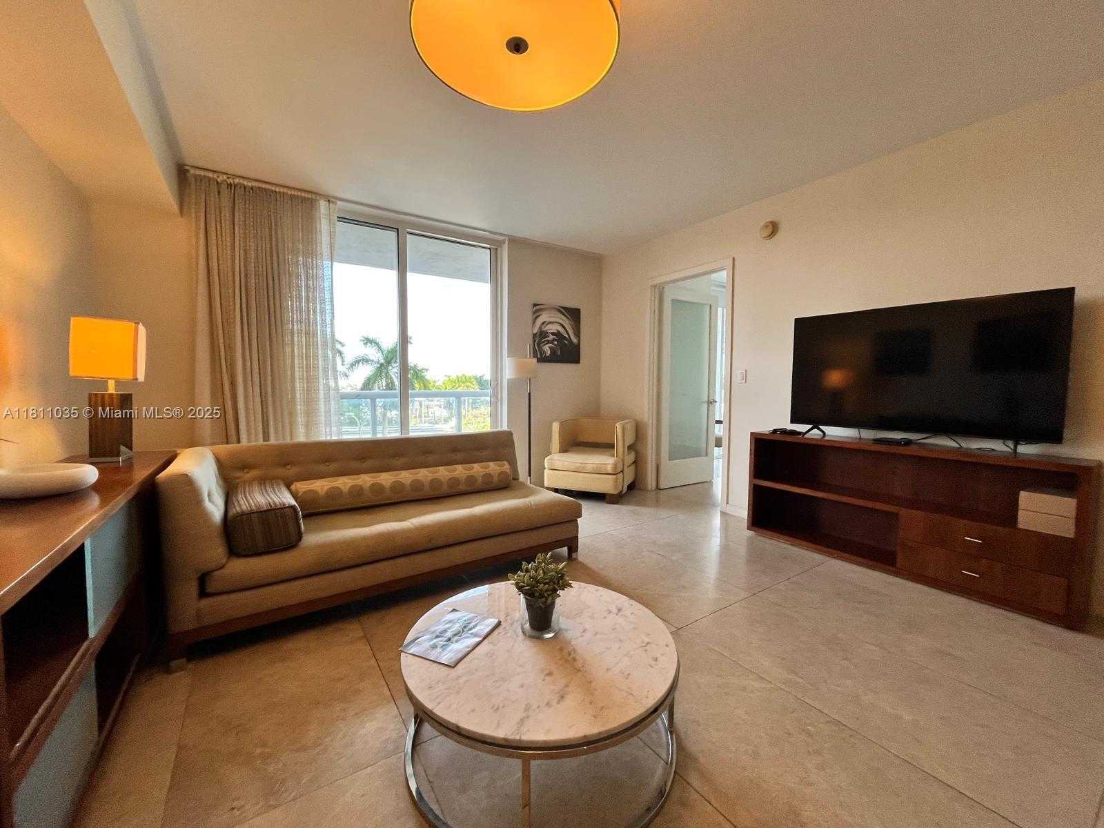 Small Image of 50 BISCAYNE BLVD #412, Miami Number 2