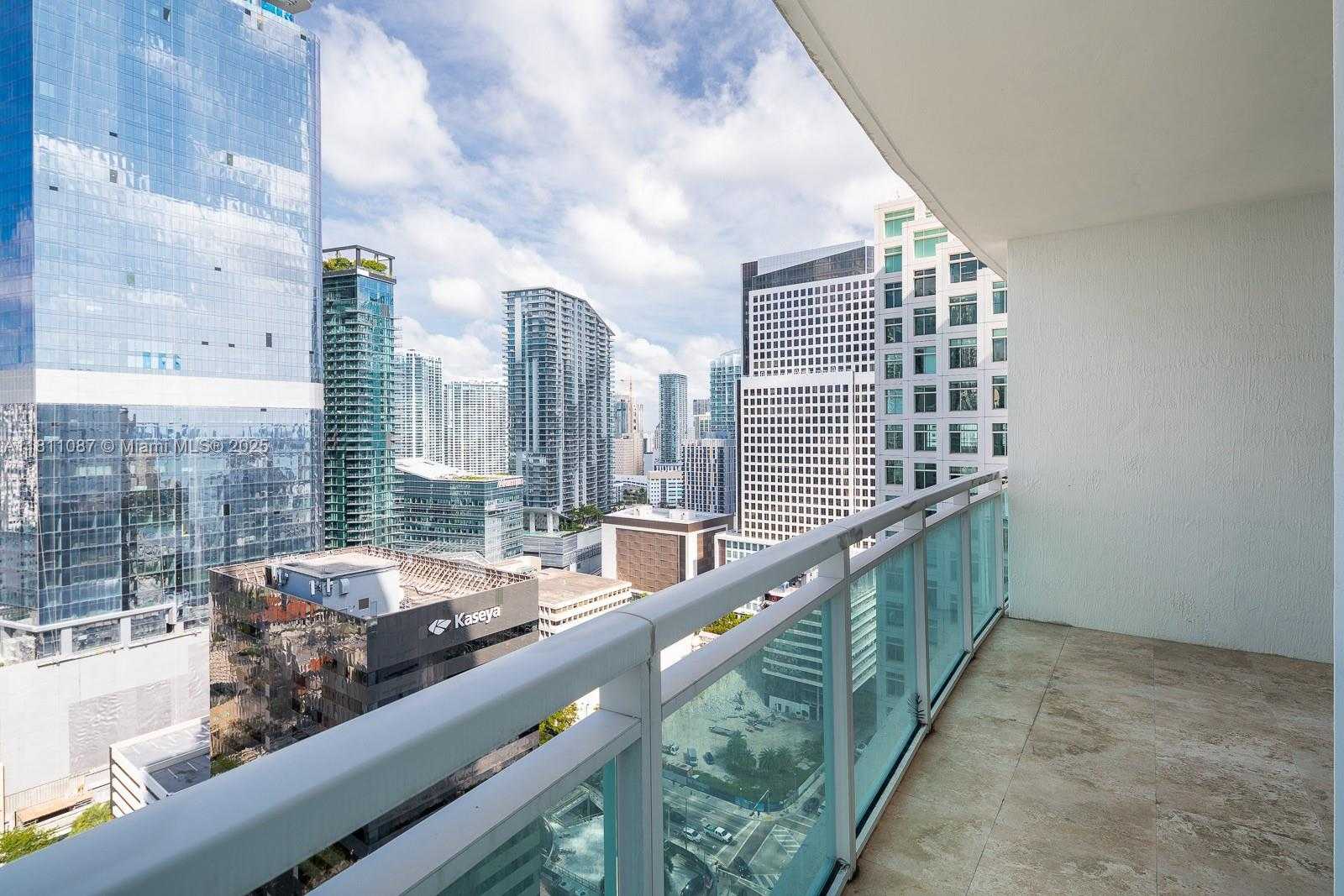 Small Image of 950 BRICKELL BAY DR #2901, Miami Number 5