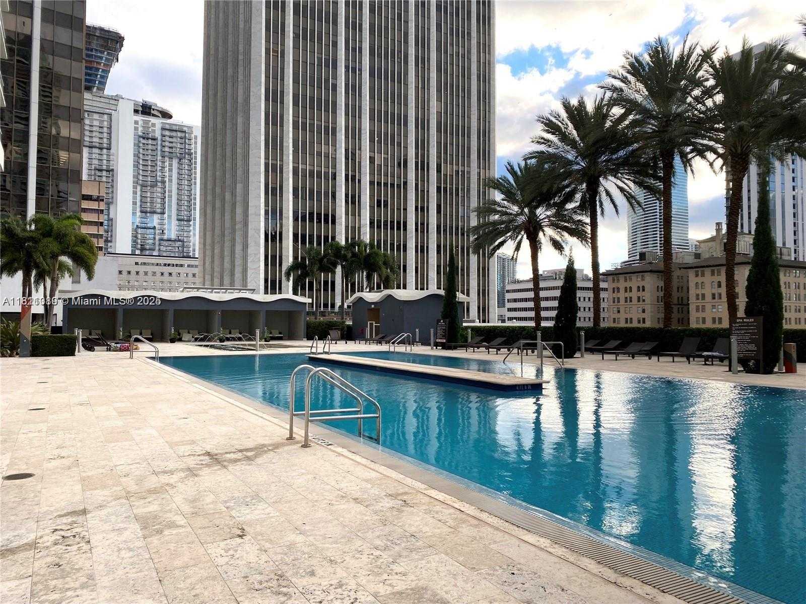 Small Image of 50 BISCAYNE BLVD #2303, Miami Number 3