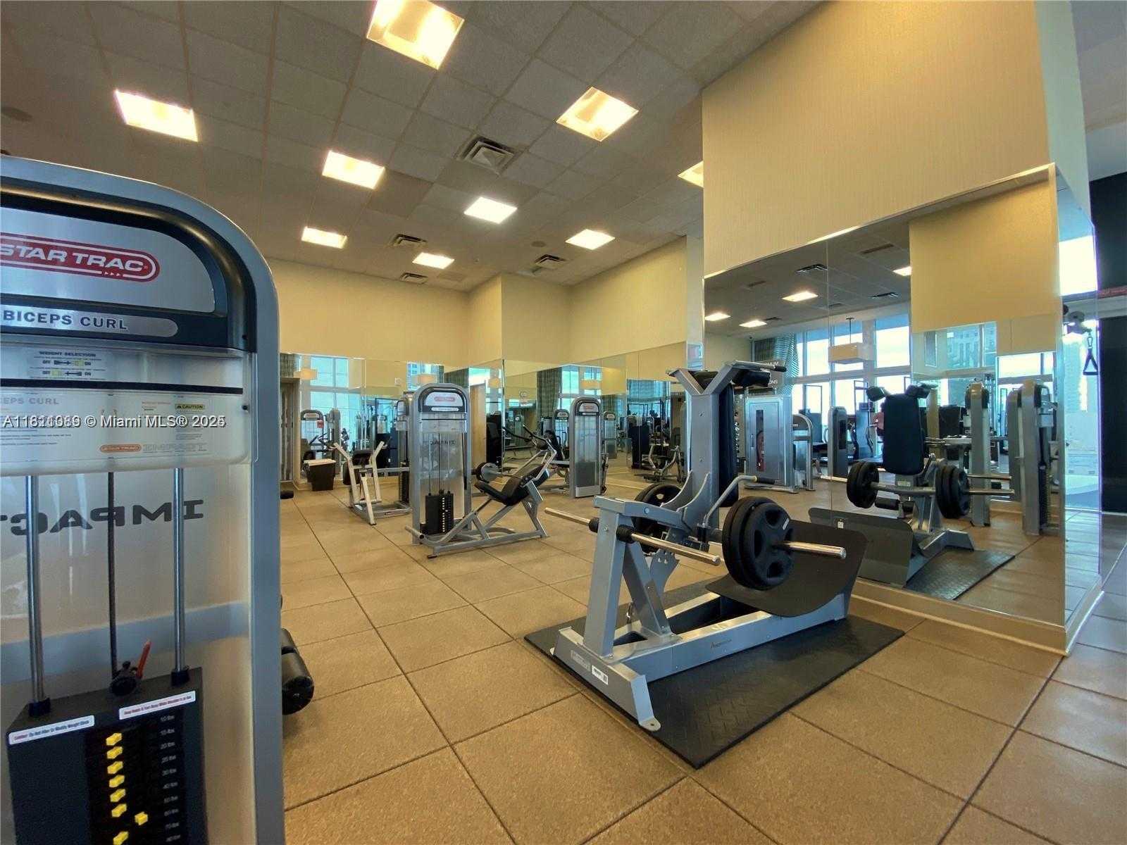 Small Image of 50 BISCAYNE BLVD #2303, Miami Number 6
