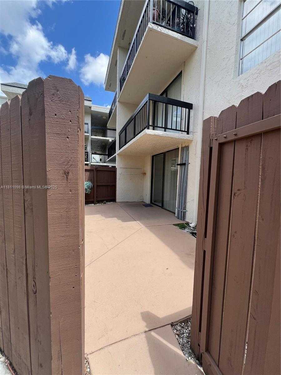 Small Image of 8307 SOUTH WEST 142ND AVE #F105, Miami Number 6