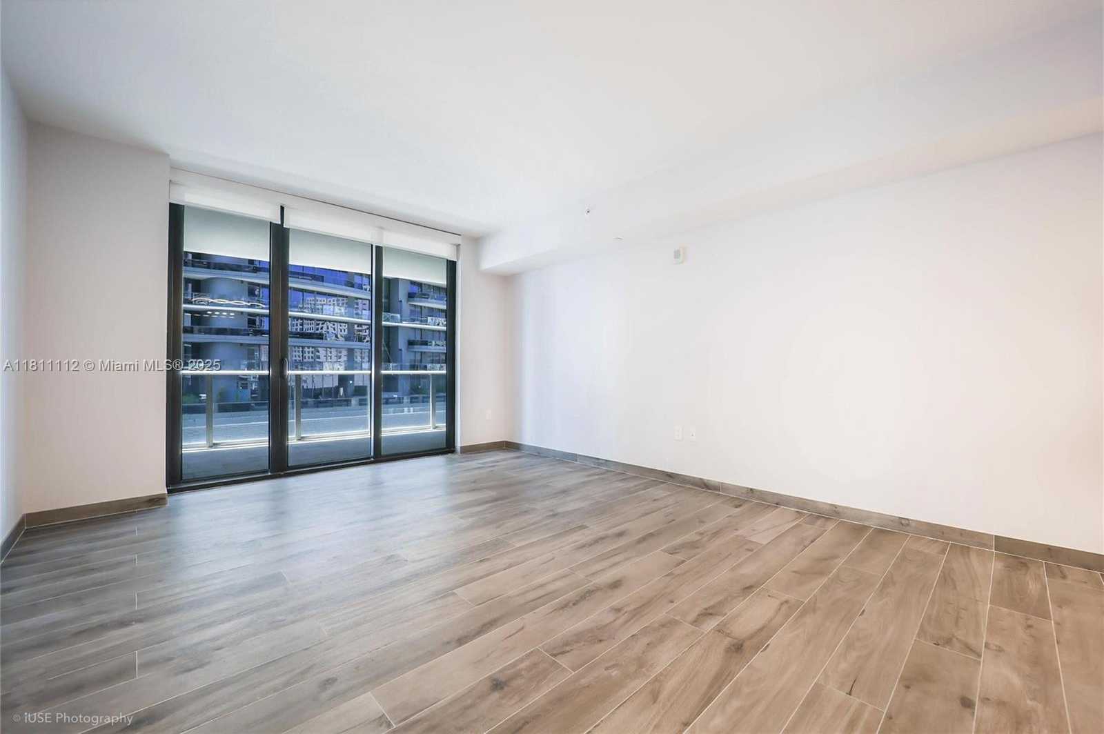 Small Image of 1010 BRICKELL #1906, Miami Number 4