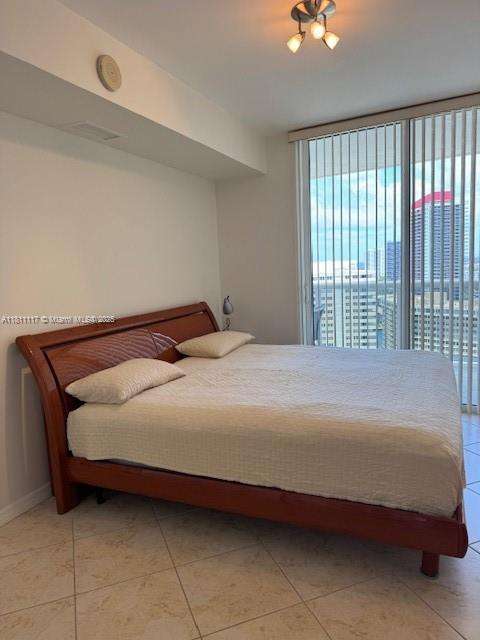 Small Image of 1850 SOUTH OCEAN DR #1908, Hallandale Beach Number 11