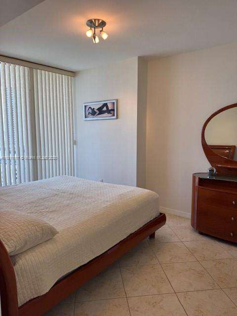 Small Image of 1850 SOUTH OCEAN DR #1908, Hallandale Beach Number 12