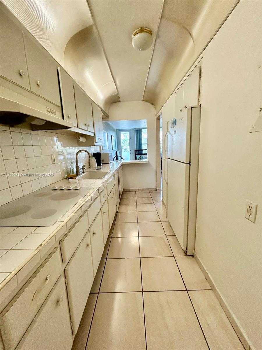 Small Image of 100 LINCOLN RD #329, Miami Beach Number 10