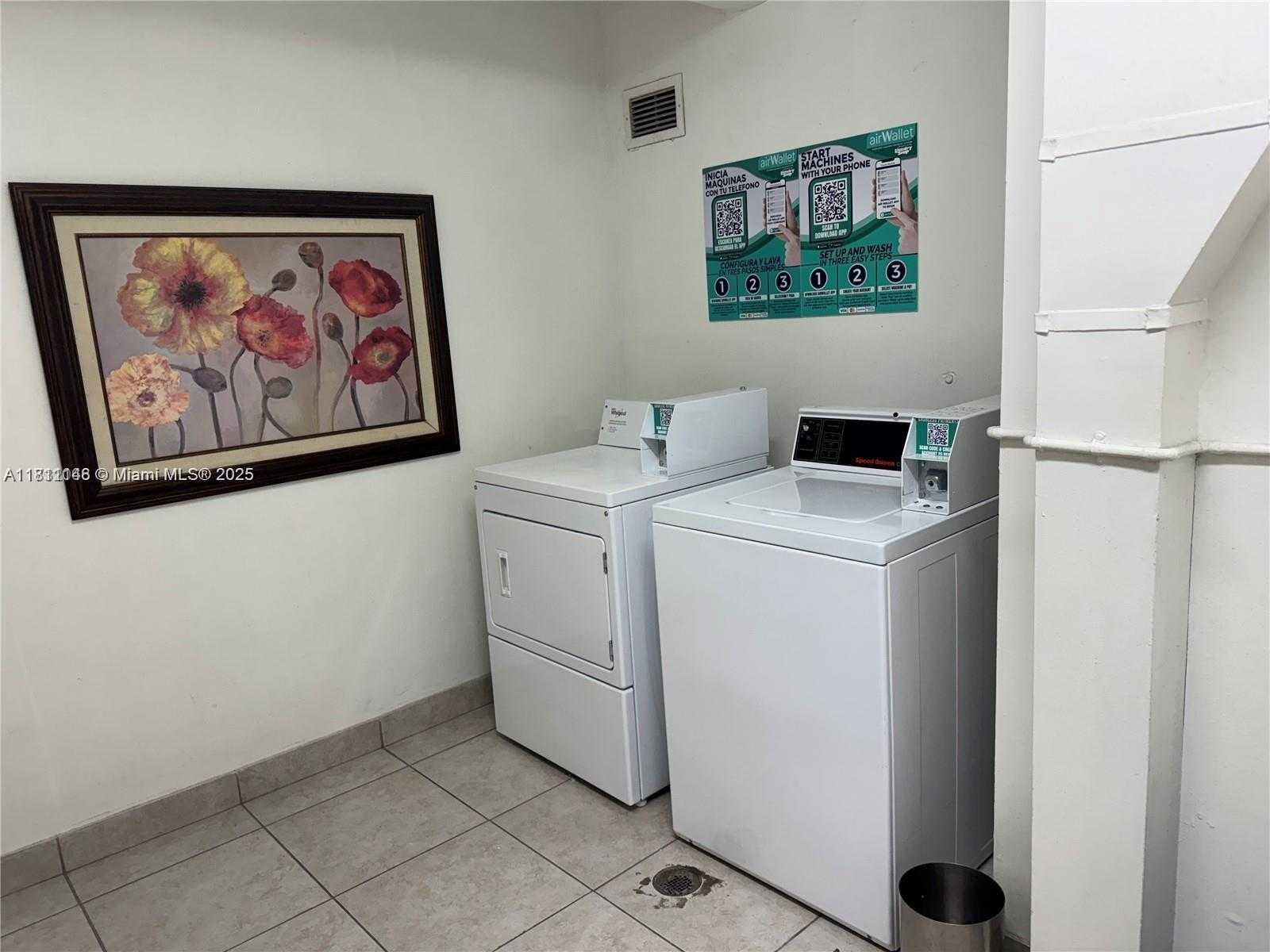 Small Image of 1001 91ST ST #508, Bay Harbor Islands Number 24