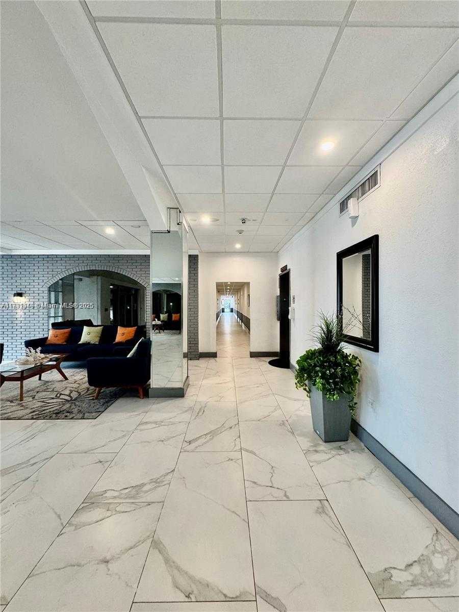 Small Image of 1001 91ST ST #508, Bay Harbor Islands Number 25