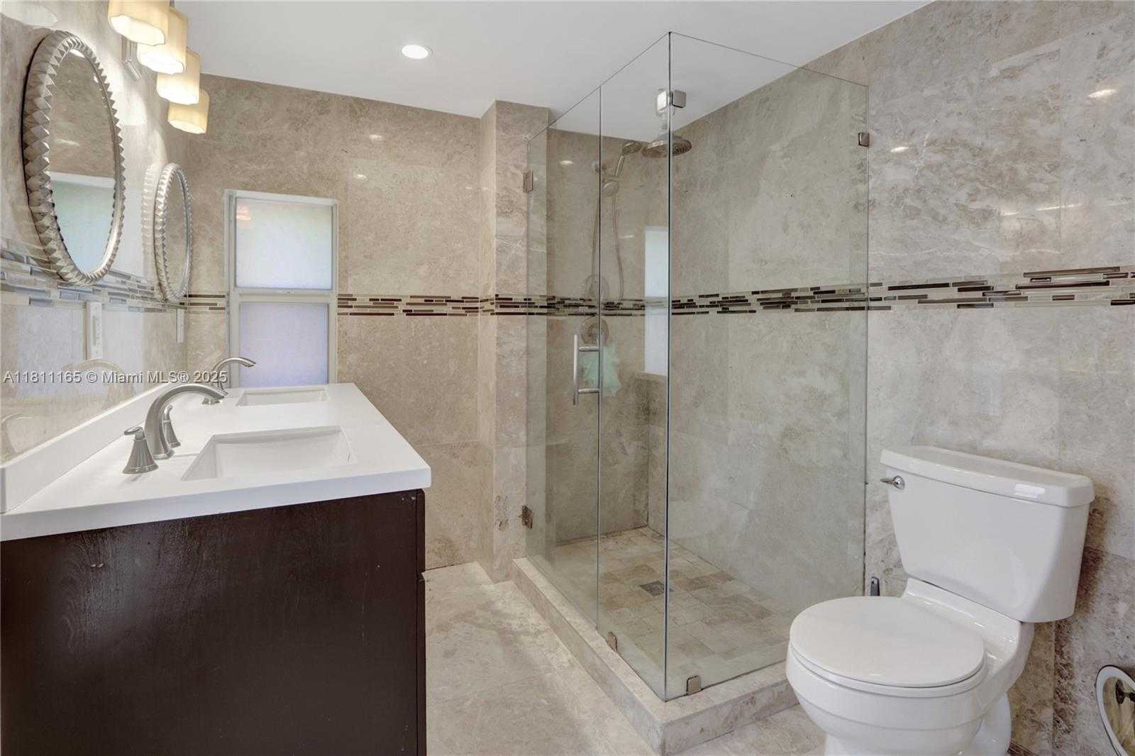 Small Image of 375 SOUTH WEST 20TH RD #., Miami Number 21