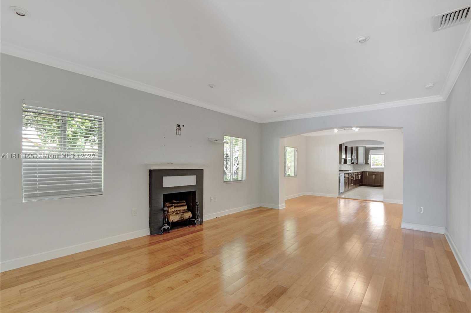 Small Image of 375 SOUTH WEST 20TH RD #., Miami Number 7
