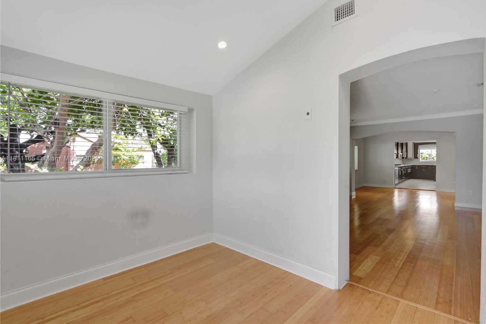 Small Image of 375 SOUTH WEST 20TH RD #., Miami Number 9