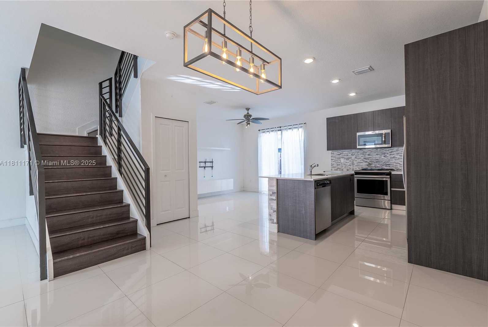Small Image of 481 SOUTH WEST 91ST CT #481, Miami Number 12