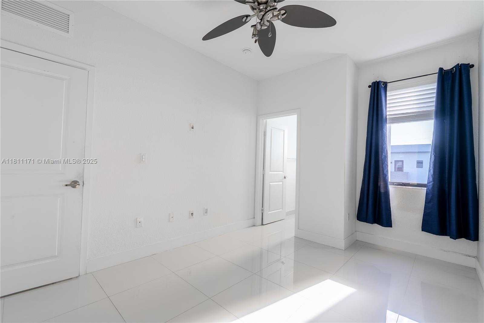 Small Image of 481 SOUTH WEST 91ST CT #481, Miami Number 26