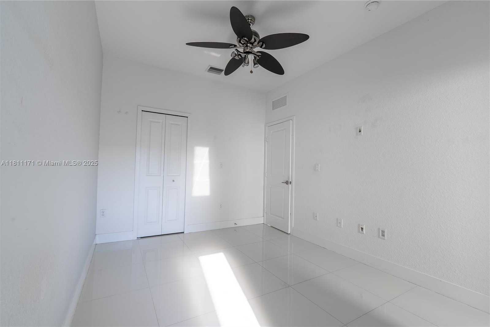 Small Image of 481 SOUTH WEST 91ST CT #481, Miami Number 27