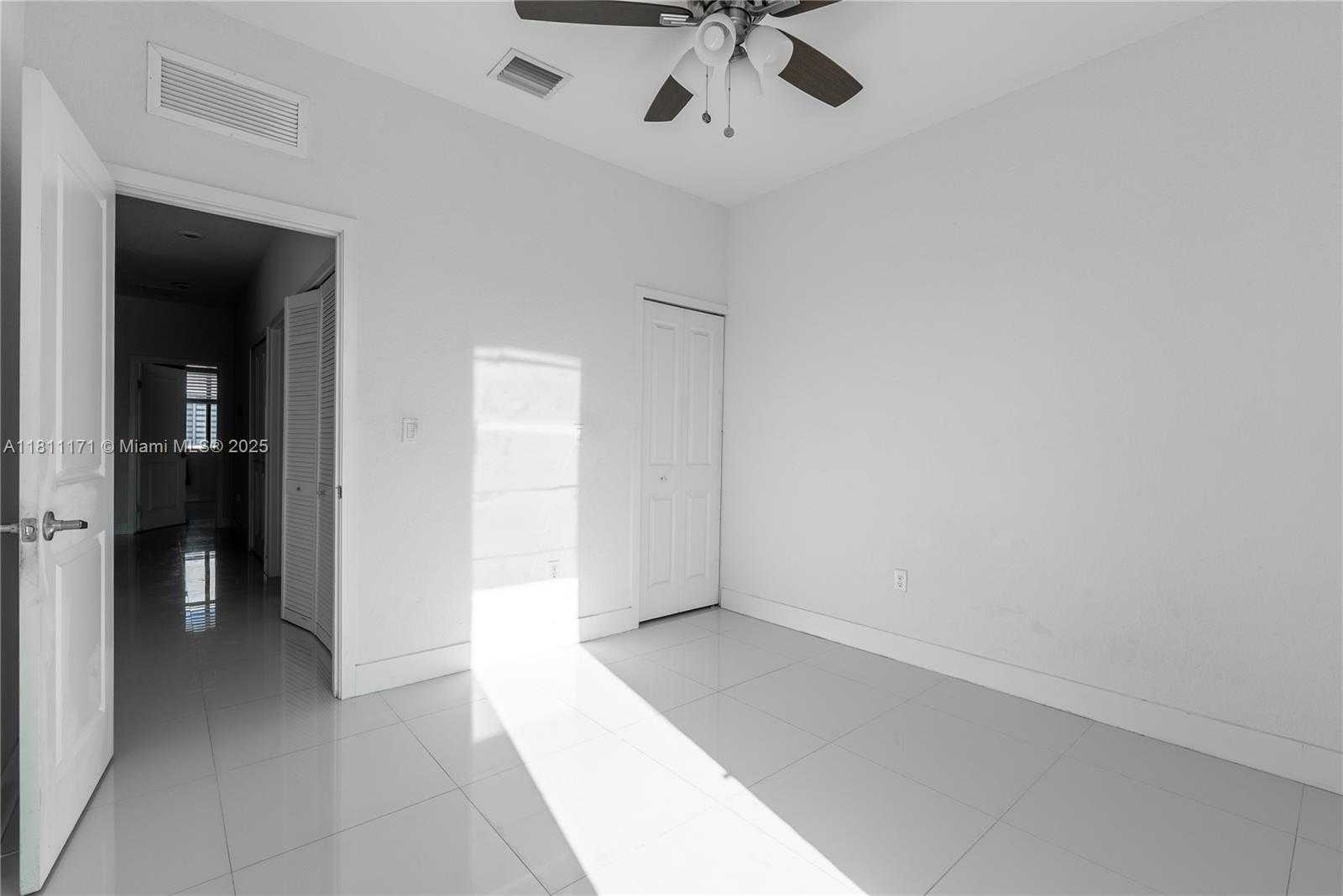 Small Image of 481 SOUTH WEST 91ST CT #481, Miami Number 33