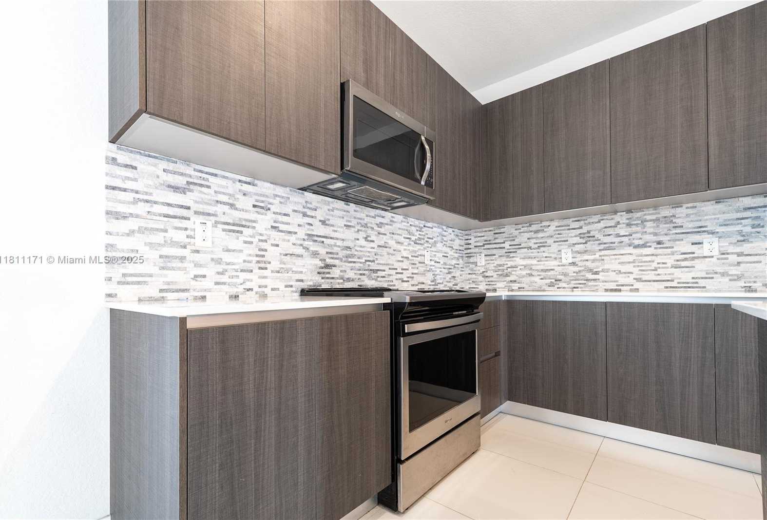 Small Image of 481 SOUTH WEST 91ST CT #481, Miami Number 7
