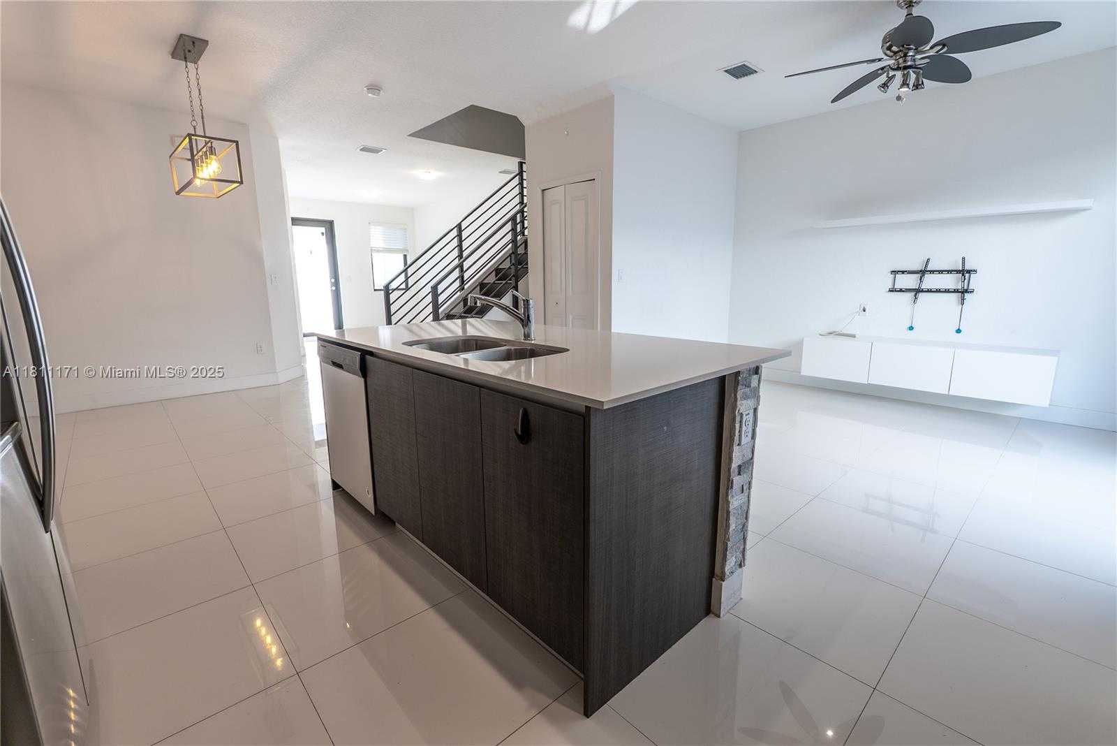 Small Image of 481 SOUTH WEST 91ST CT #481, Miami Number 9