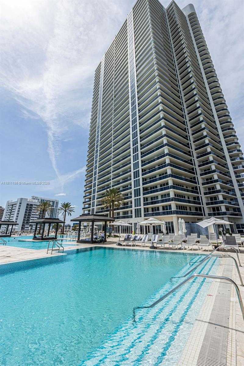 Small Image of 1830 SOUTH OCEAN DR #3209, Hallandale Beach Number 12