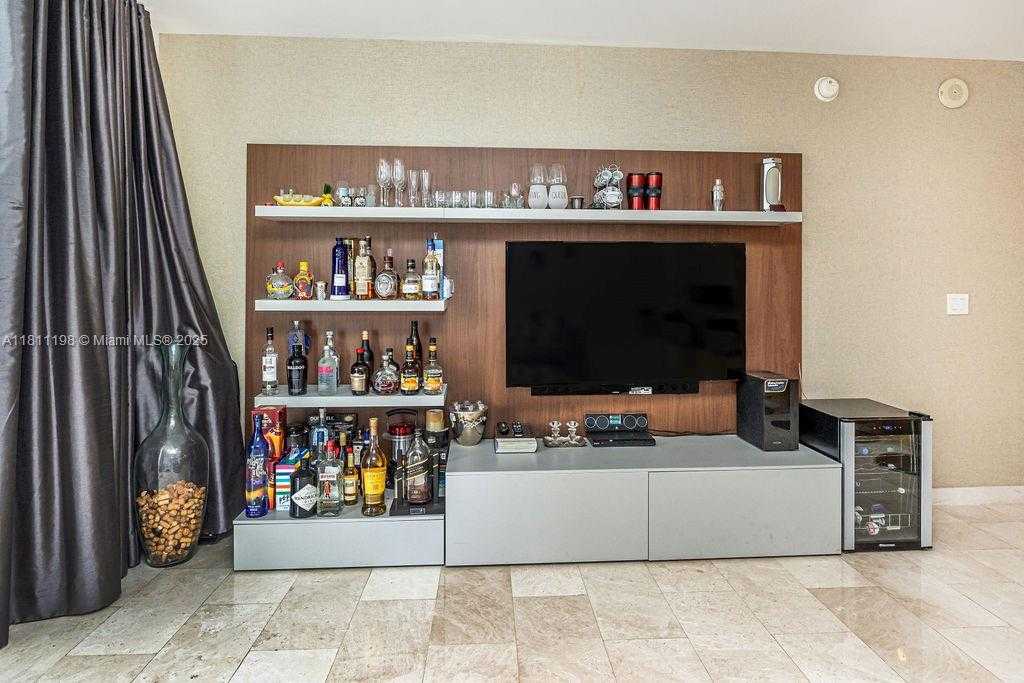 Small Image of 1830 SOUTH OCEAN DR #3209, Hallandale Beach Number 24