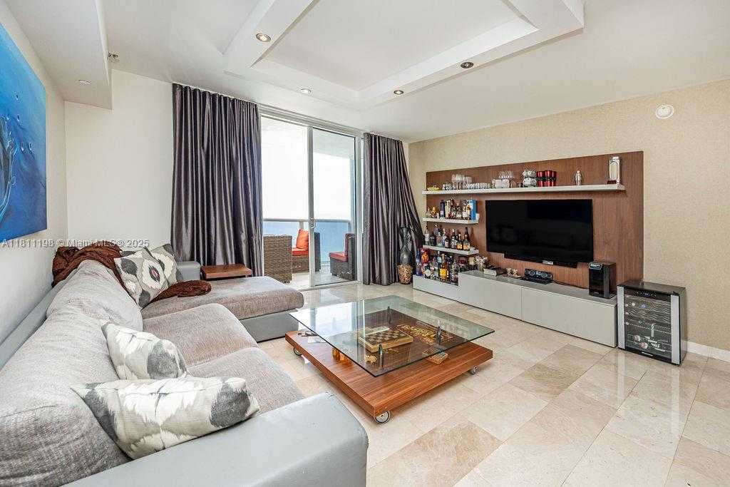 Small Image of 1830 SOUTH OCEAN DR #3209, Hallandale Beach Number 25