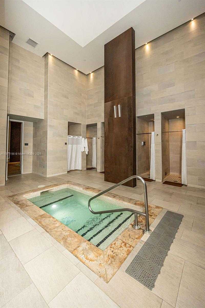 Small Image of 1830 SOUTH OCEAN DR #3209, Hallandale Beach Number 6
