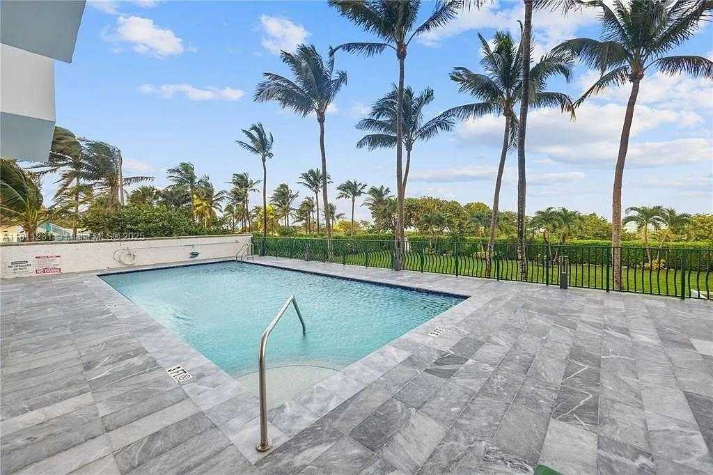 Small Image of 9195 COLLINS AVE #511, Surfside Number 27