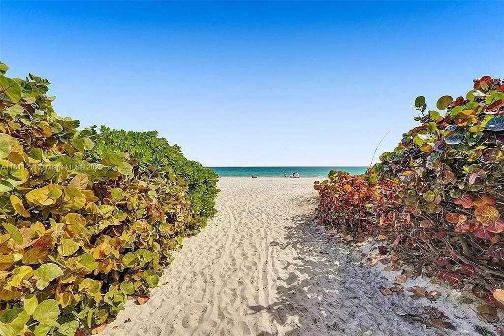 Small Image of 9195 COLLINS AVE #511, Surfside Number 36