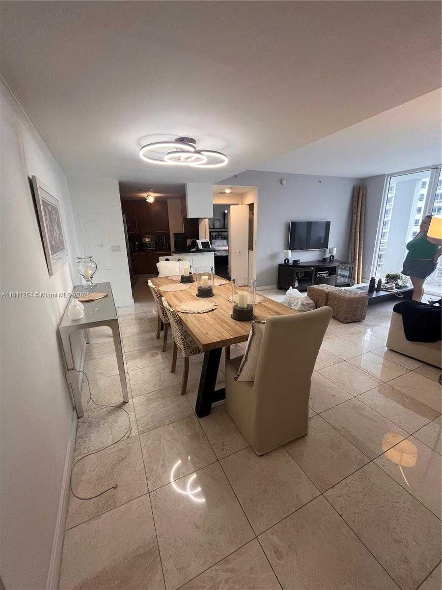 Small Image of 901 BRICKELL KEY BLVD #2701, Miami Number 24