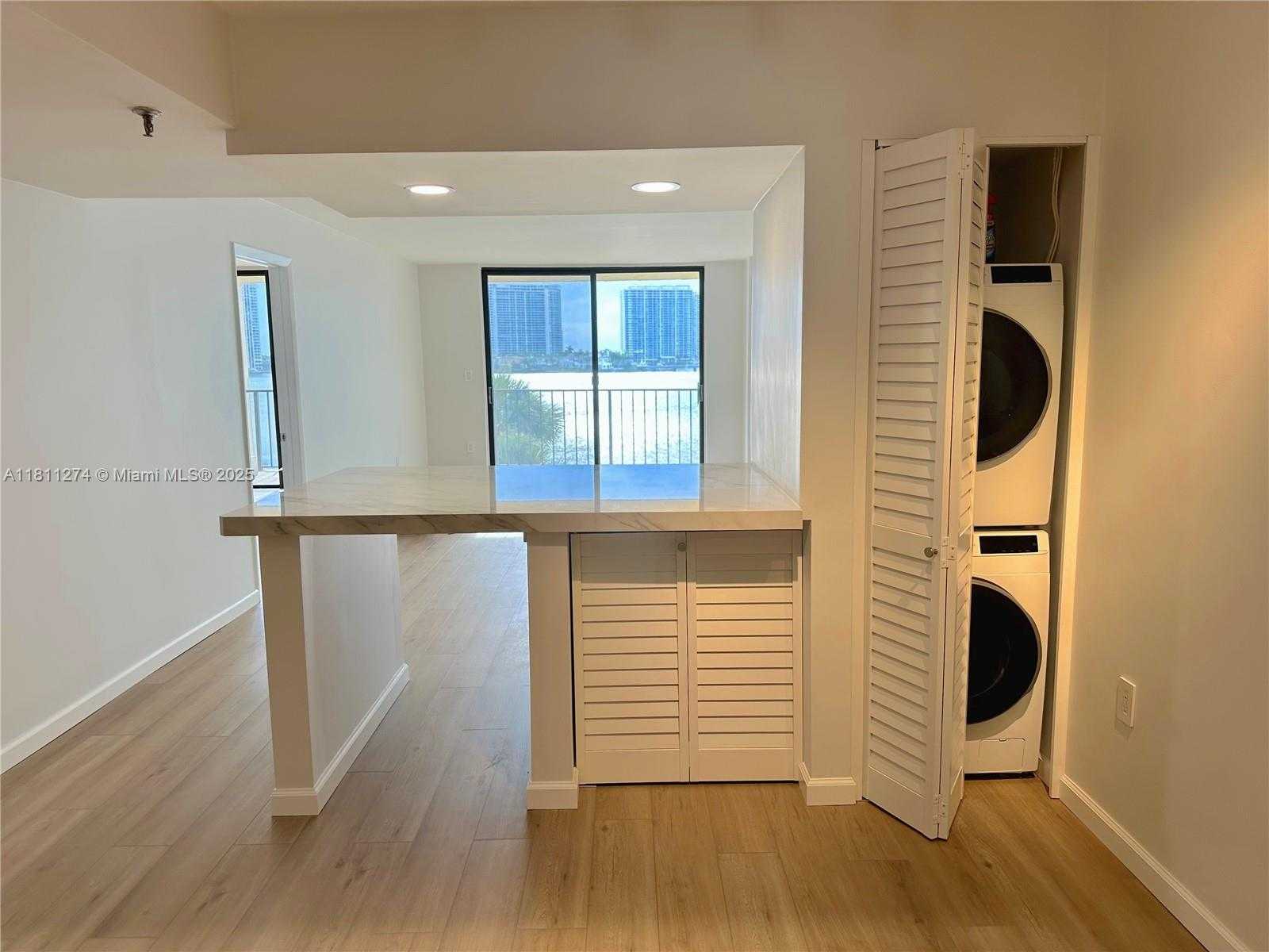 Small Image of 17878 NORTH BAY RD #306, Sunny Isles Beach Number 3