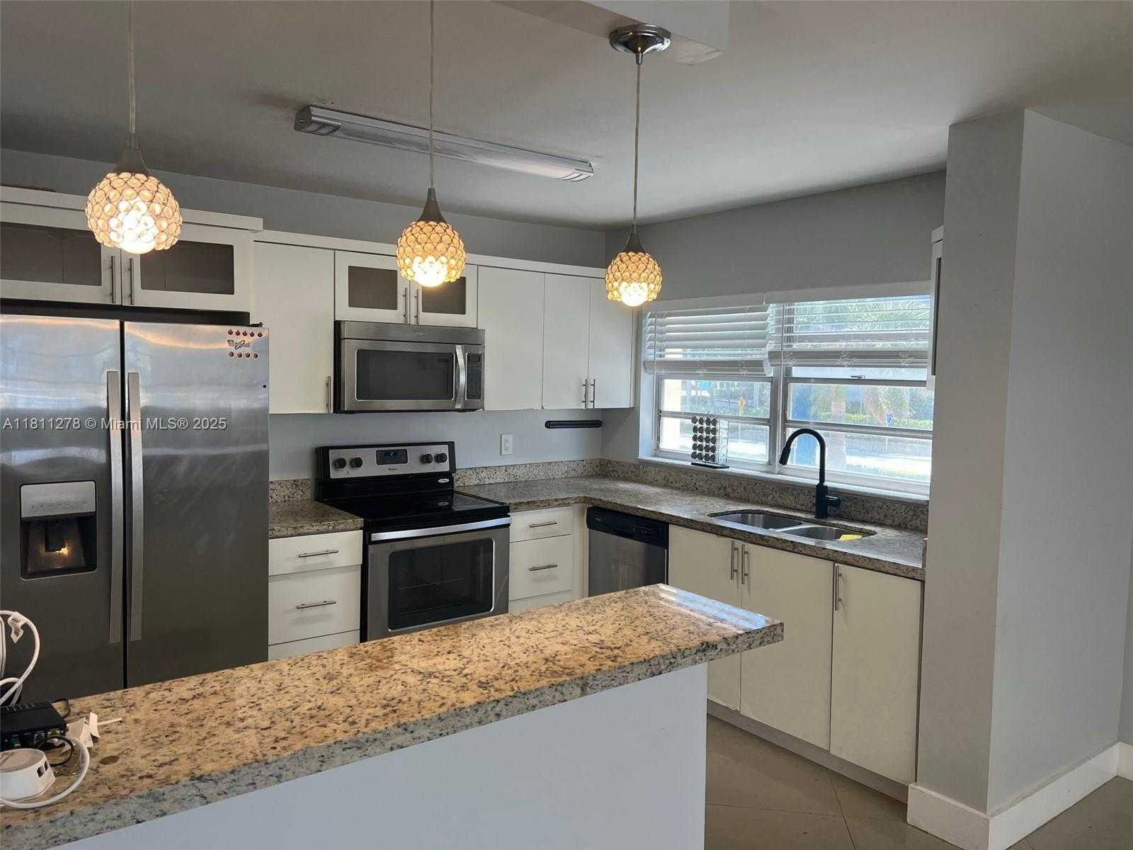 Small Image of 1825 SOUTH OCEAN DR #214, Hallandale Beach Number 14