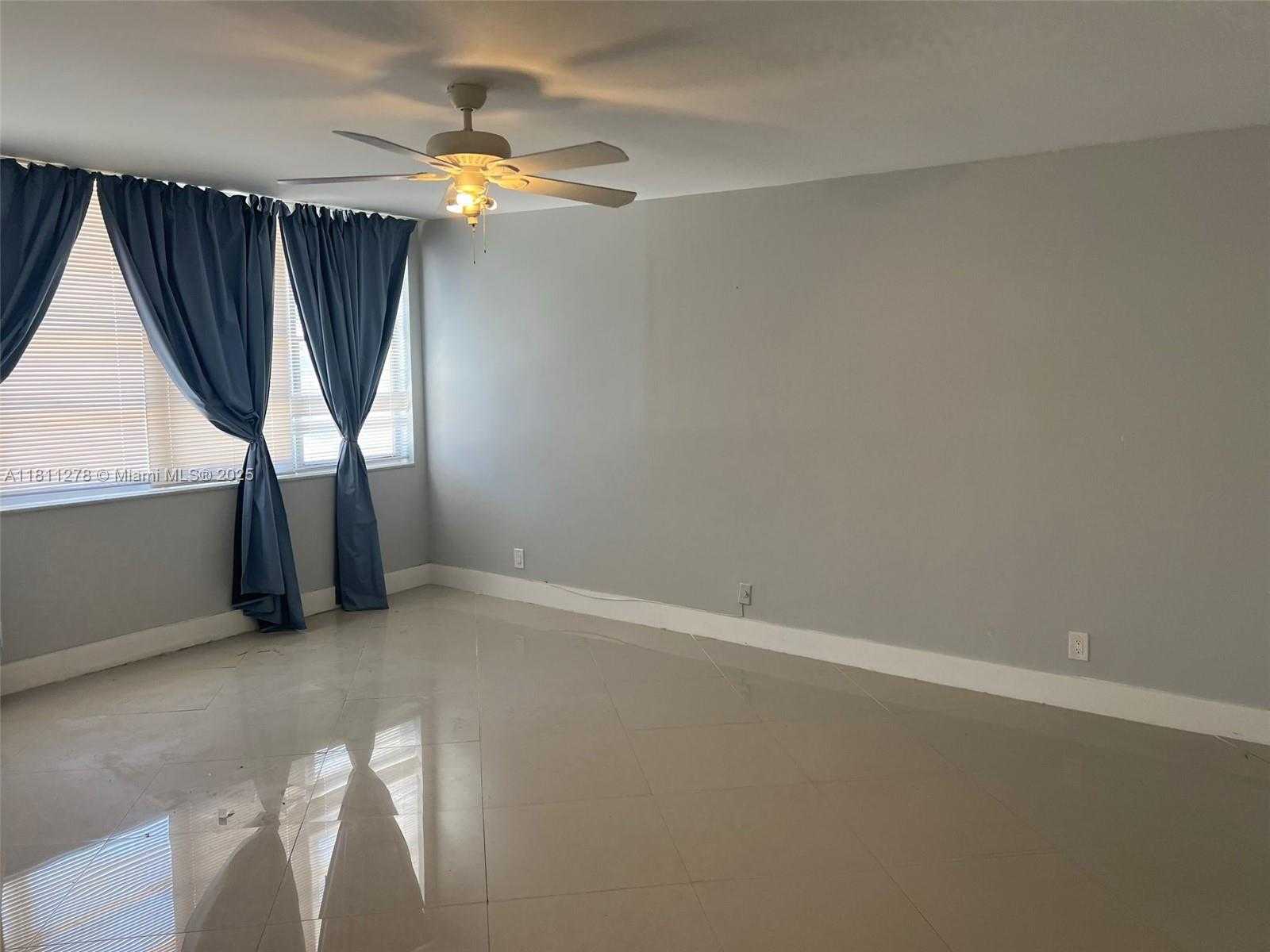 Small Image of 1825 SOUTH OCEAN DR #214, Hallandale Beach Number 7
