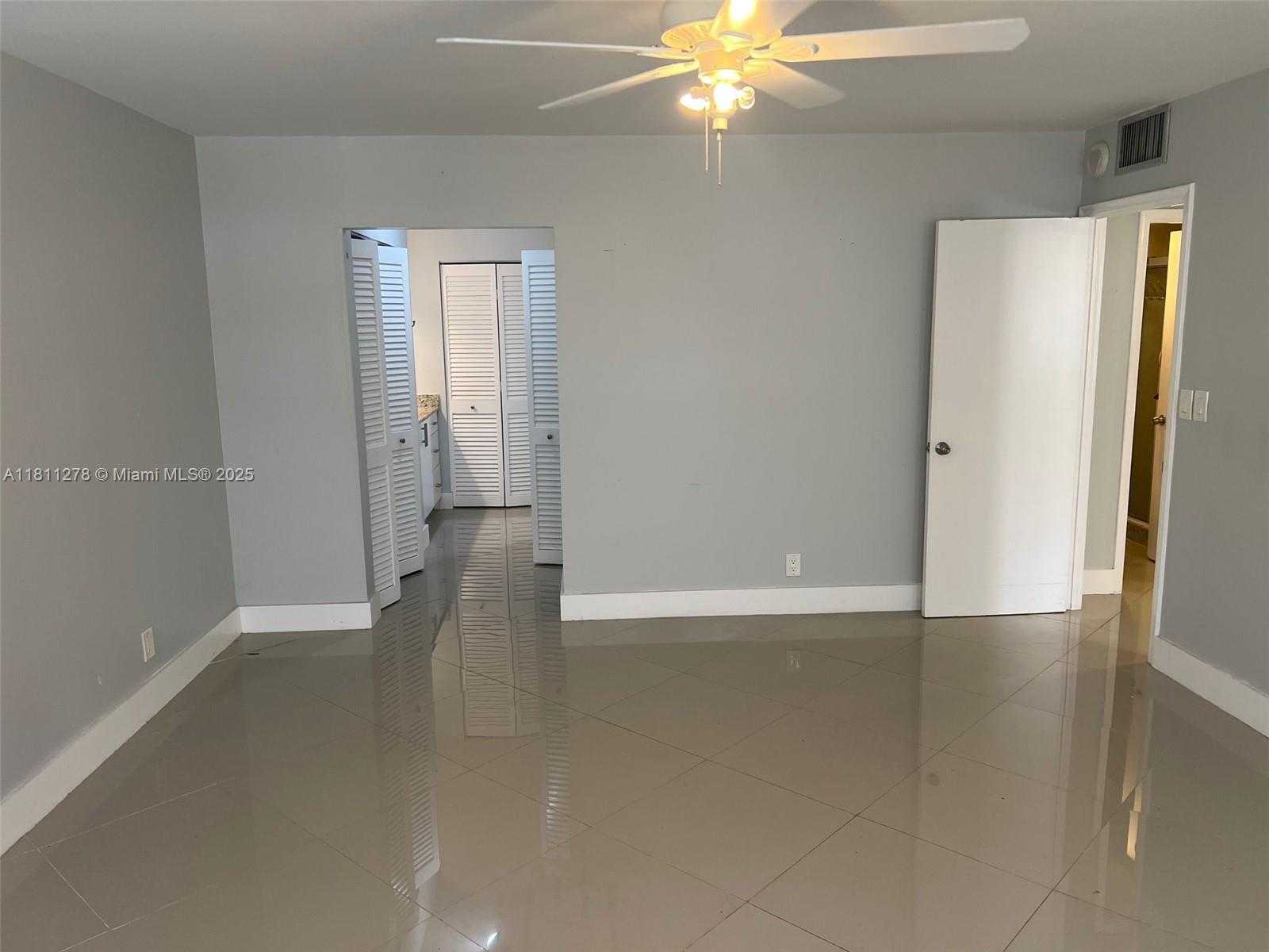 Small Image of 1825 SOUTH OCEAN DR #214, Hallandale Beach Number 8