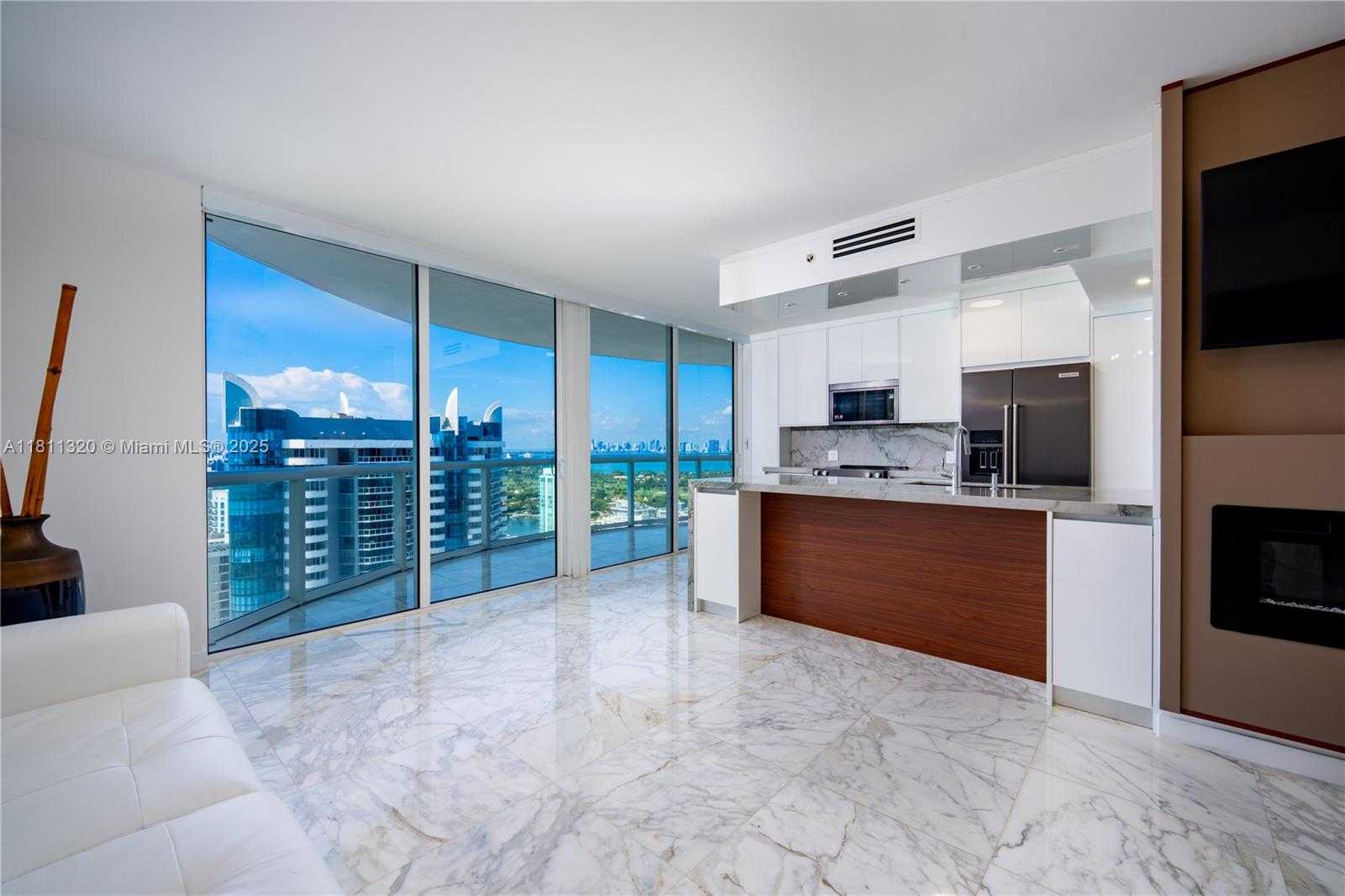 Small Image of 6365 COLLINS AVE #3304, Miami Beach Number 15