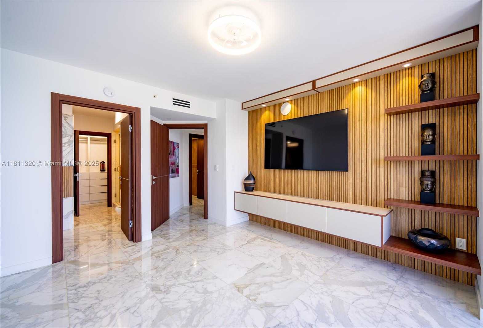 Small Image of 6365 COLLINS AVE #3304, Miami Beach Number 21