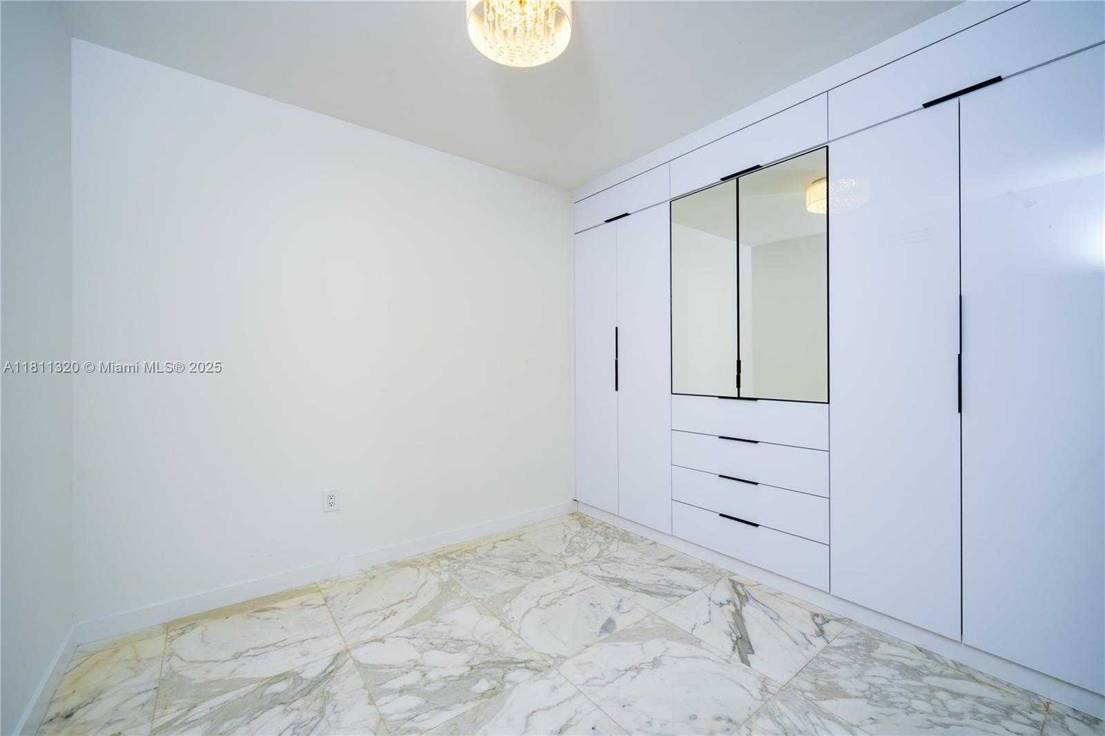 Small Image of 6365 COLLINS AVE #3304, Miami Beach Number 29