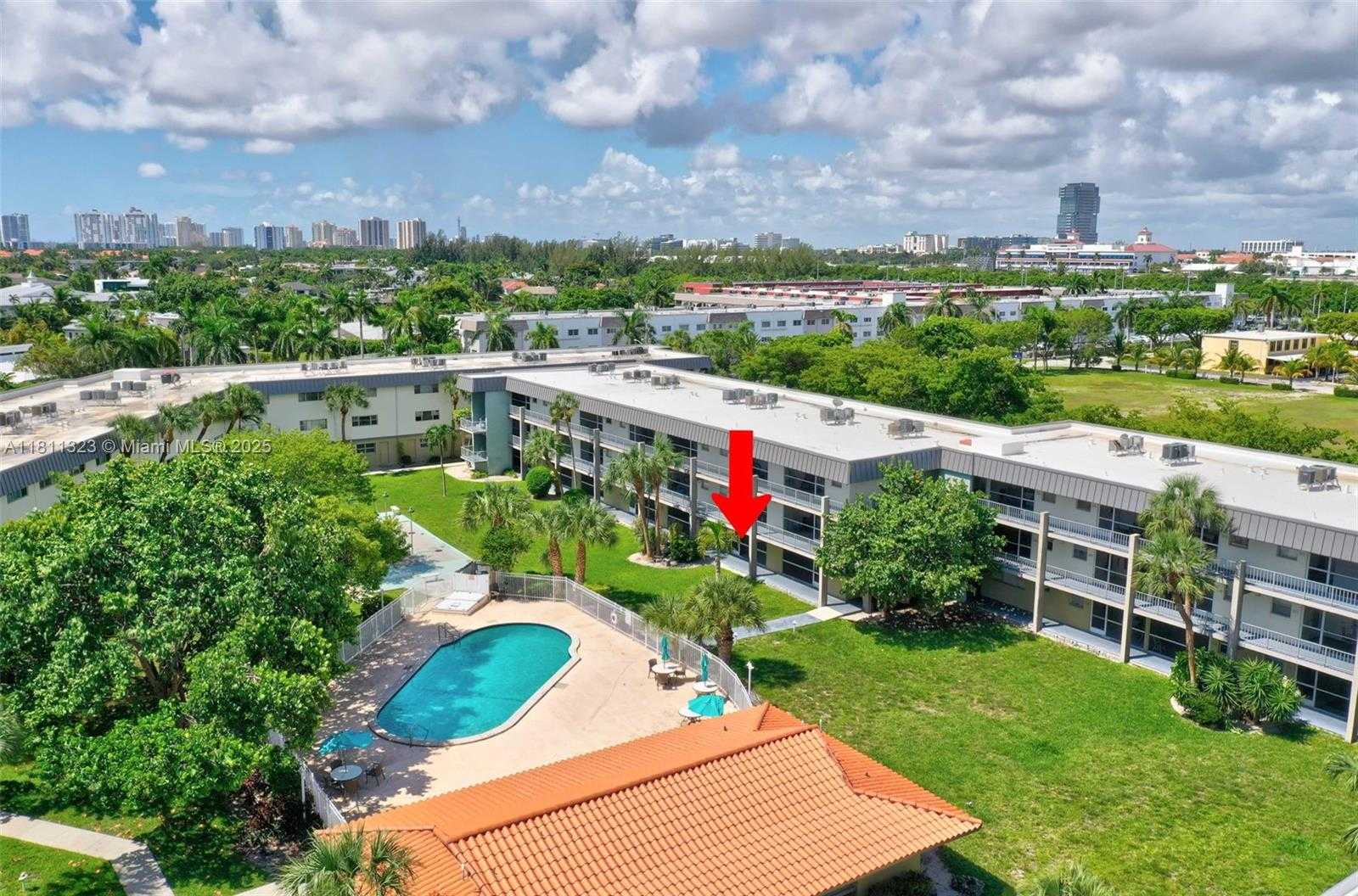 Small Image of 270 LAYNE BLVD #307, Hallandale Beach Number 15