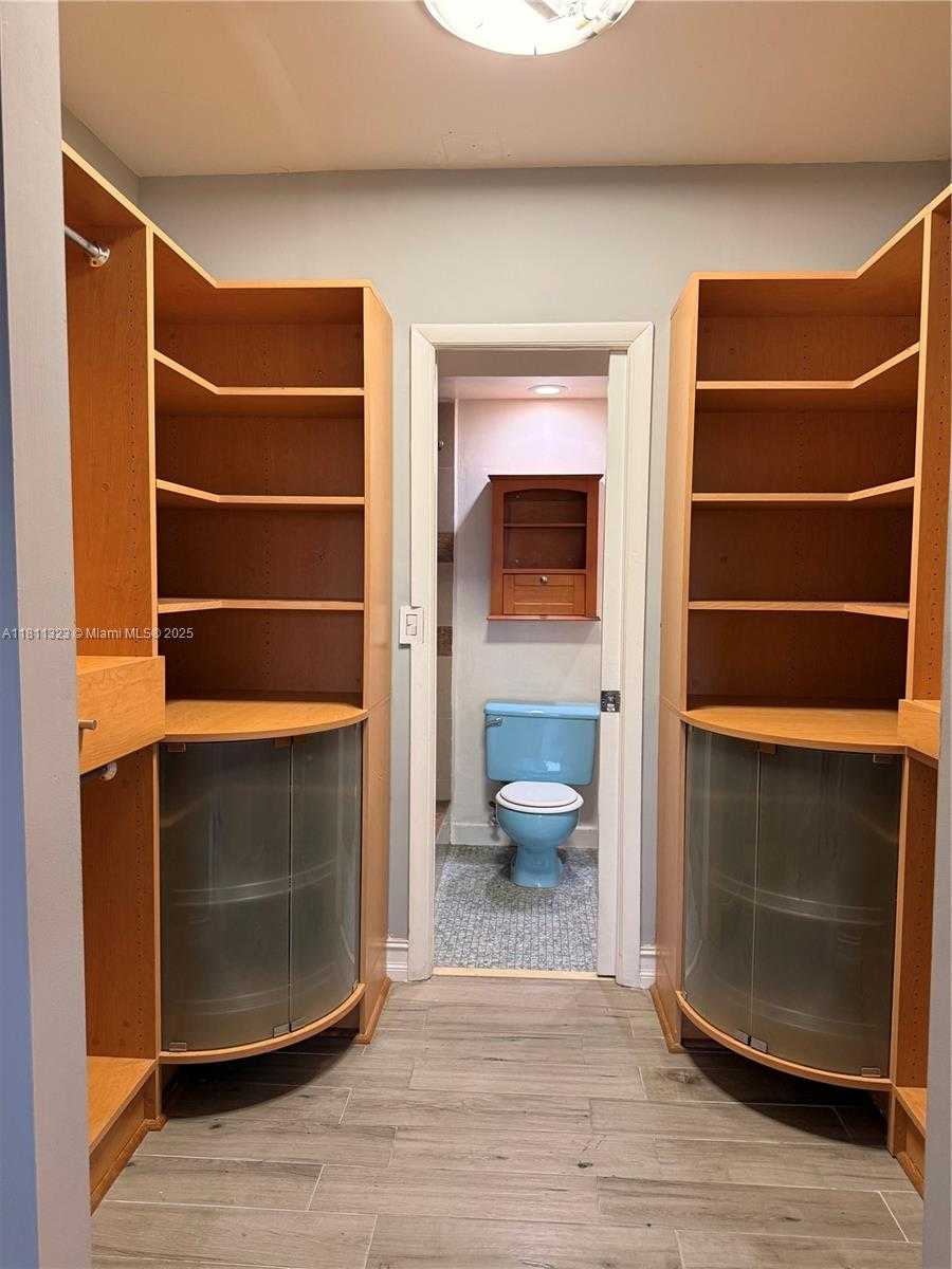 Small Image of 270 LAYNE BLVD #307, Hallandale Beach Number 35