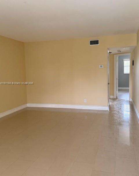 Small Image of 270 LAYNE BLVD #307, Hallandale Beach Number 44