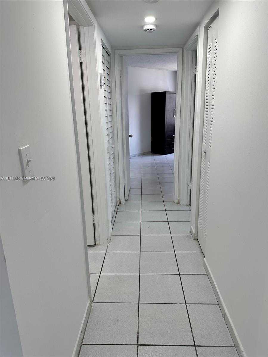 Small Image of 9431 FONTAINEBLEAU BLVD #112, Miami Number 8
