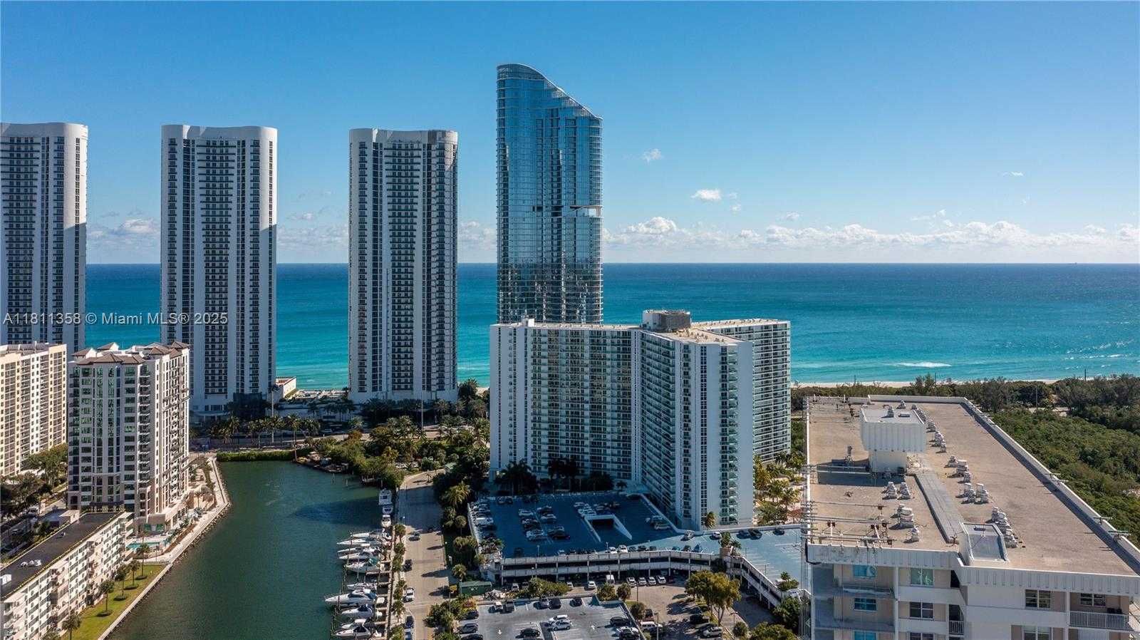 Small Image of 100 BAYVIEW DR #322, Sunny Isles Beach Number 2