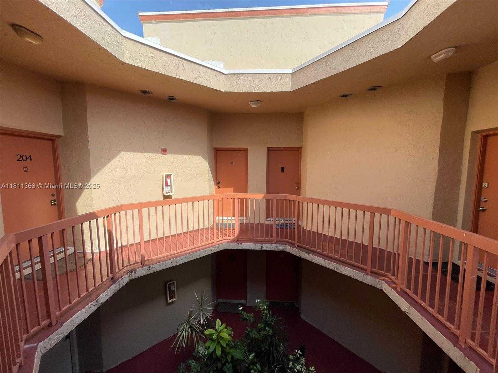 Small Image of 10245 NORTH WEST 9TH ST CIR #202-9, Miami Number 21