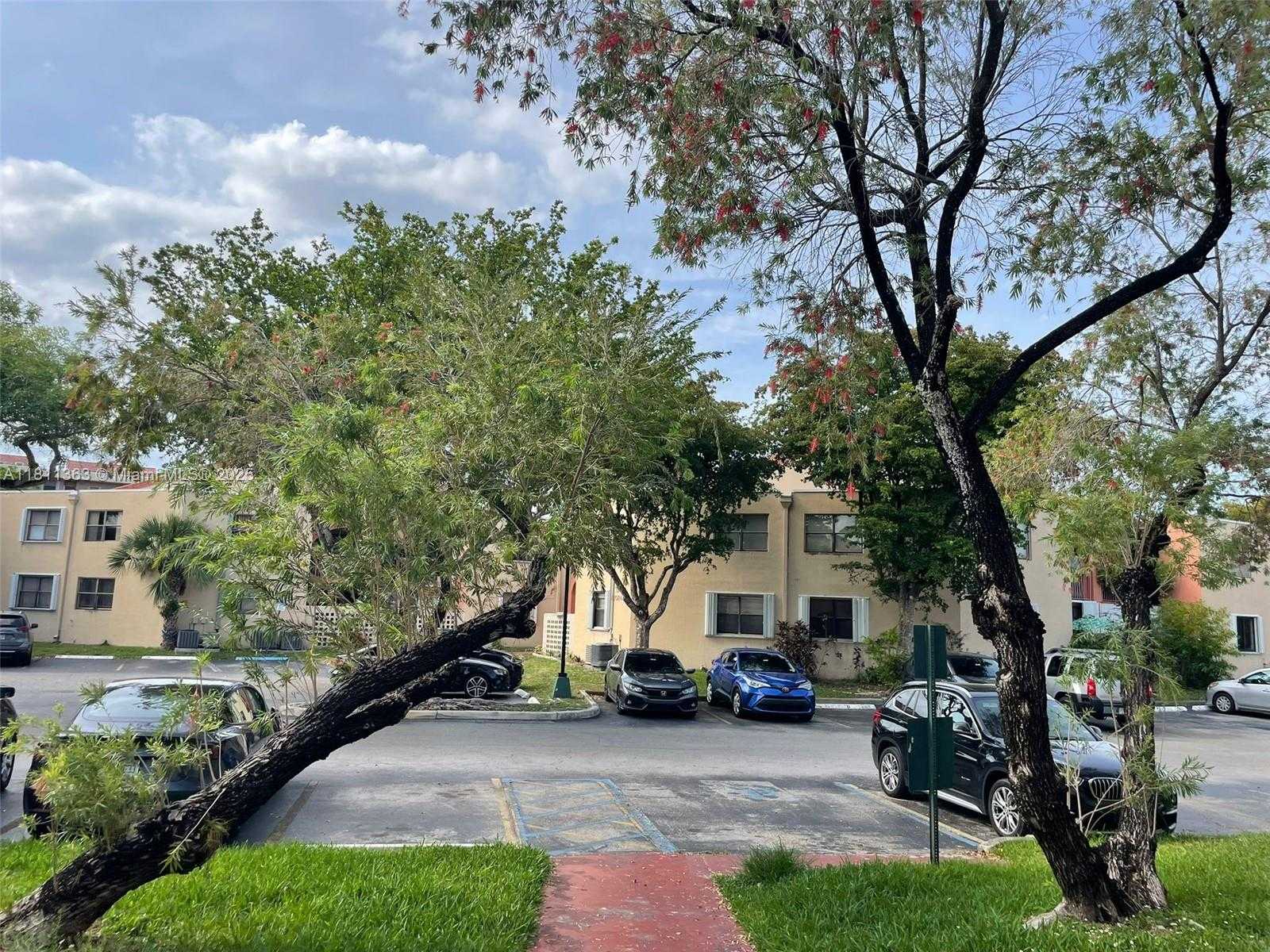 Small Image of 10245 NORTH WEST 9TH ST CIR #202-9, Miami Number 24