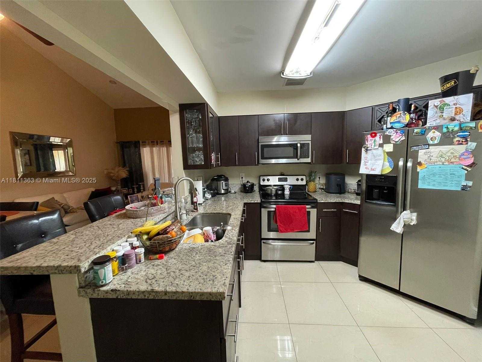 Small Image of 10245 NORTH WEST 9TH ST CIR #202-9, Miami Number 7