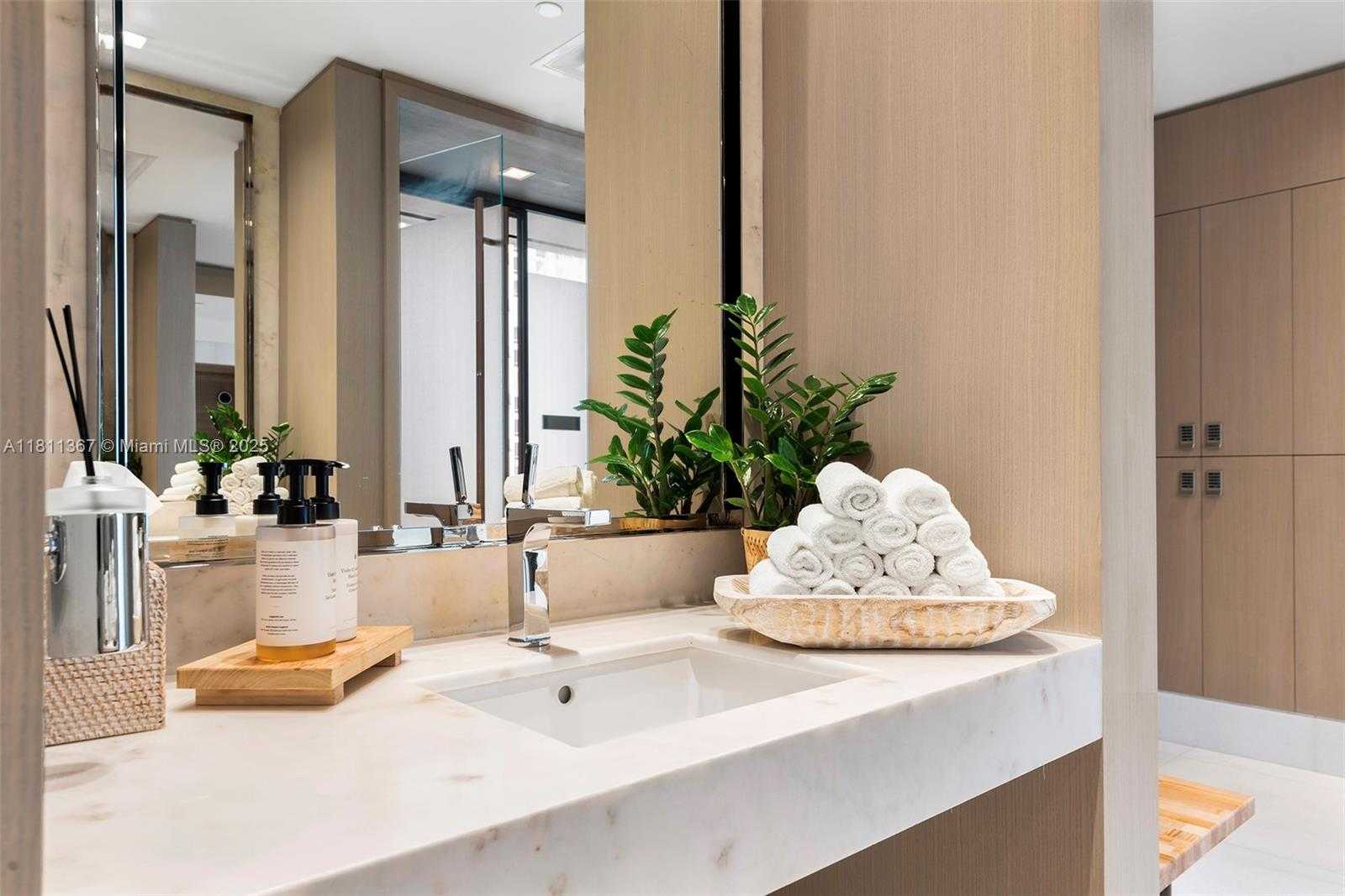 Small Image of 700 NORTH EAST 26TH TERRACE #5403, Miami Number 18