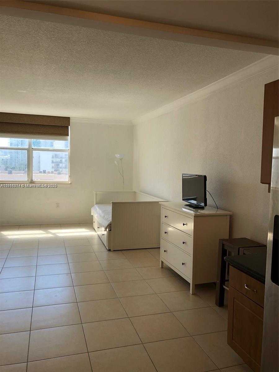 Small Image of 401 69TH ST #602, Miami Beach Number 9