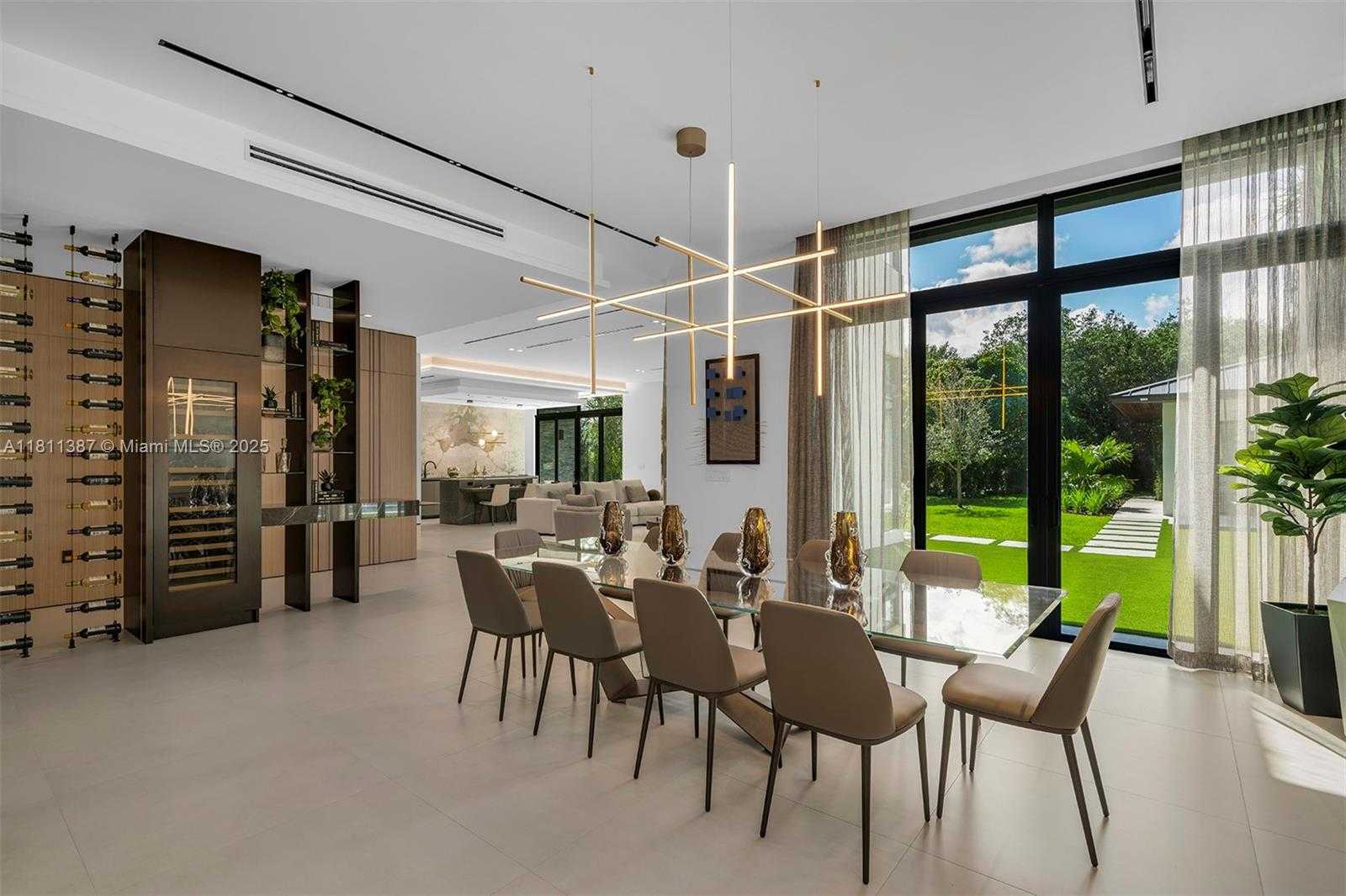 Small Image of 12500 SOUTH WEST 64 AVE, Pinecrest Number 11