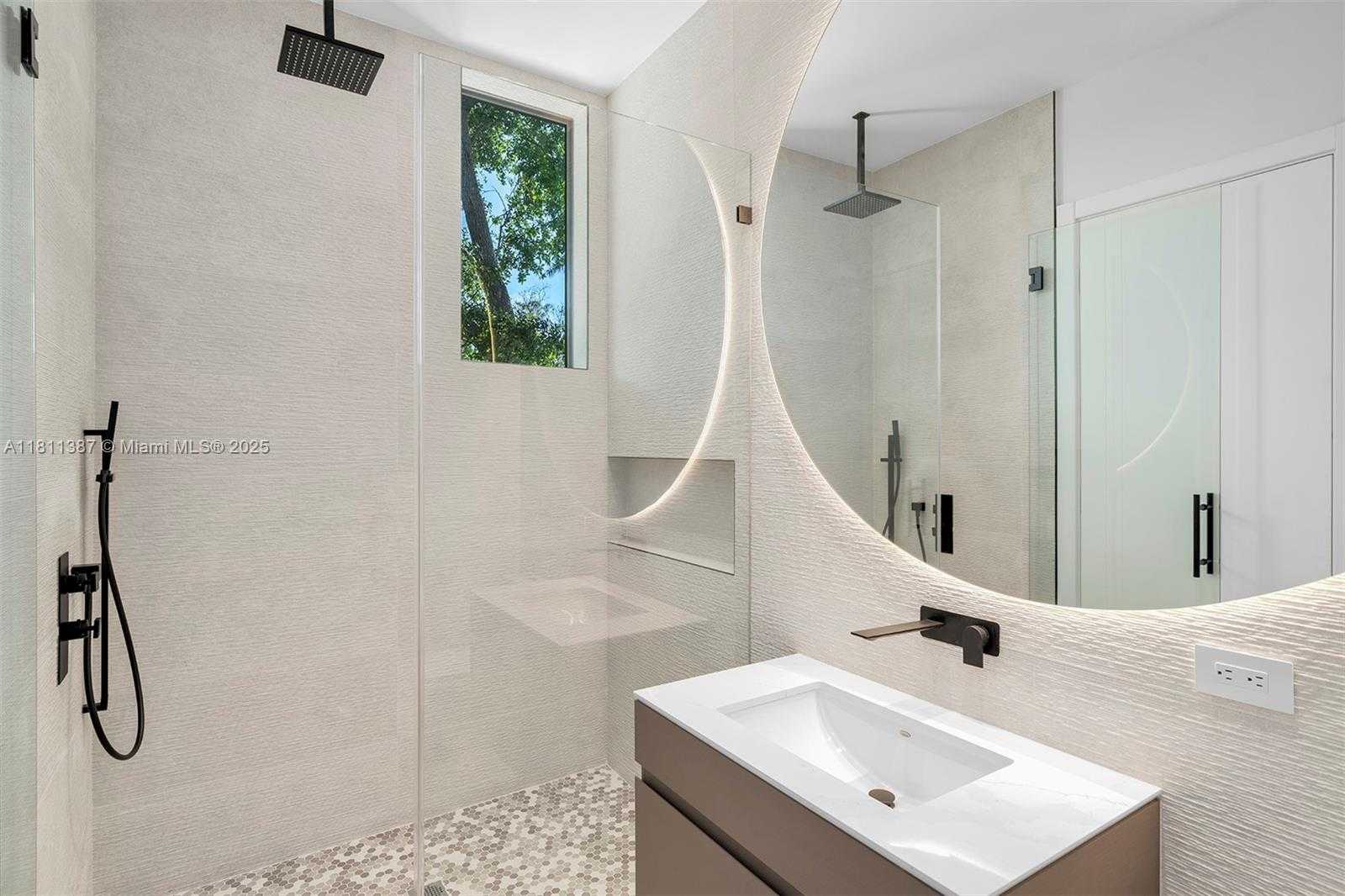 Small Image of 12500 SOUTH WEST 64 AVE, Pinecrest Number 34