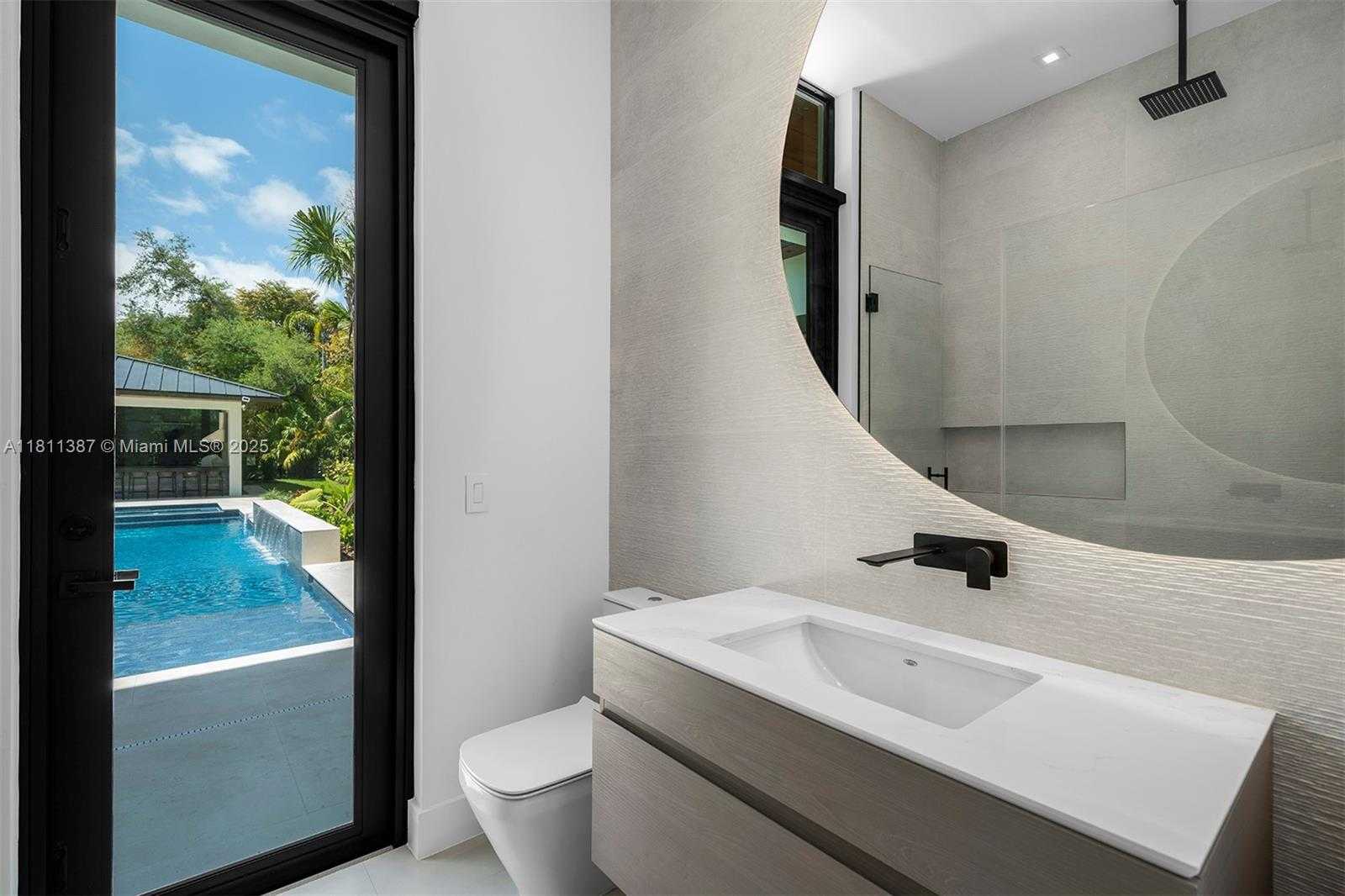 Small Image of 12500 SOUTH WEST 64 AVE, Pinecrest Number 36