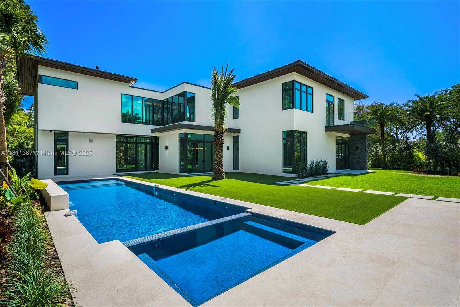 Small Image of 12500 SOUTH WEST 64 AVE, Pinecrest Number 37